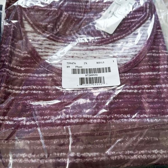 T-SHIRT, ROUND NECK, PLUM & WHITE, SIZE 2X, PENNINGTONS, IN ORIGINAL BAG, TAGS - Picture 2 of 3